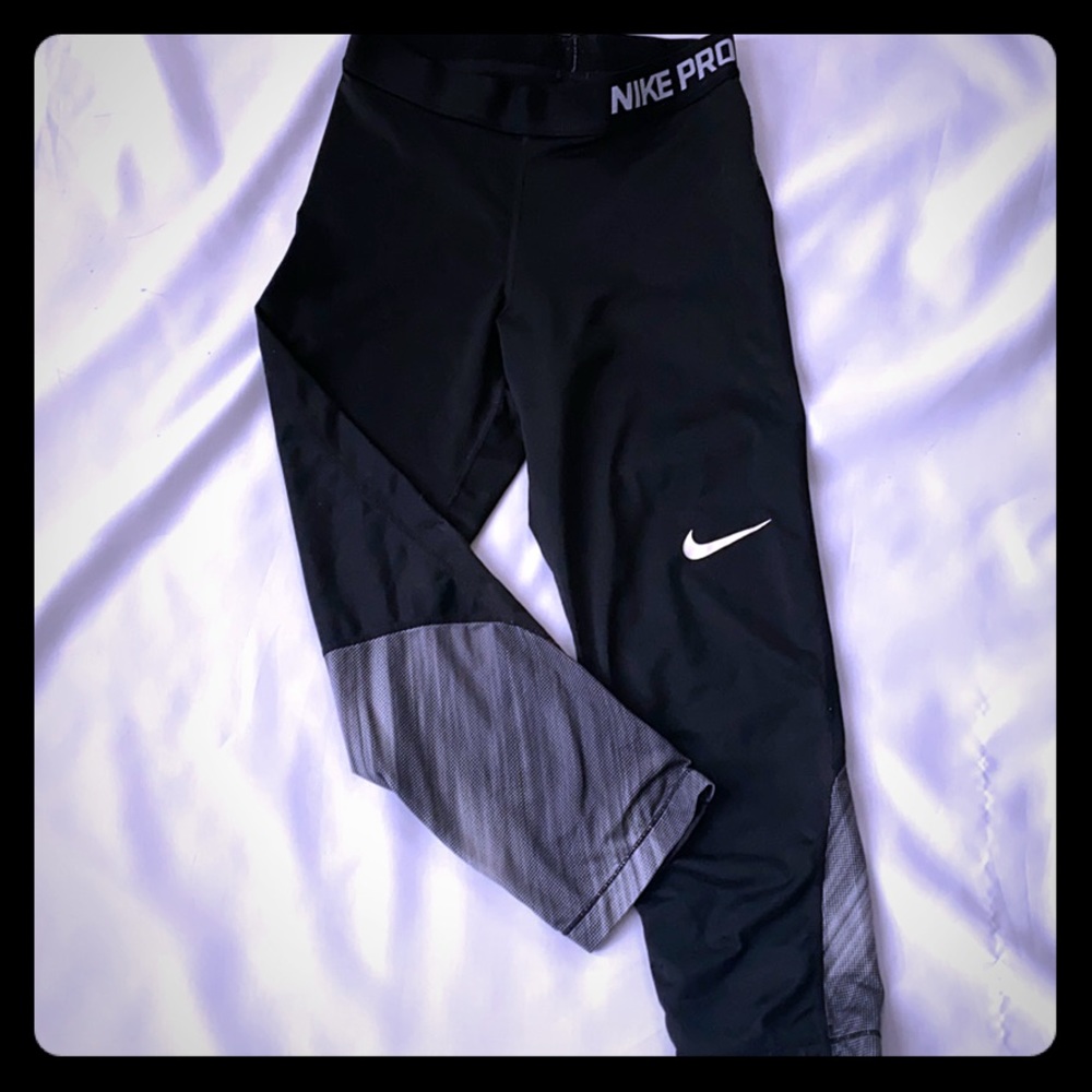 Nike Pro Capri Leggings